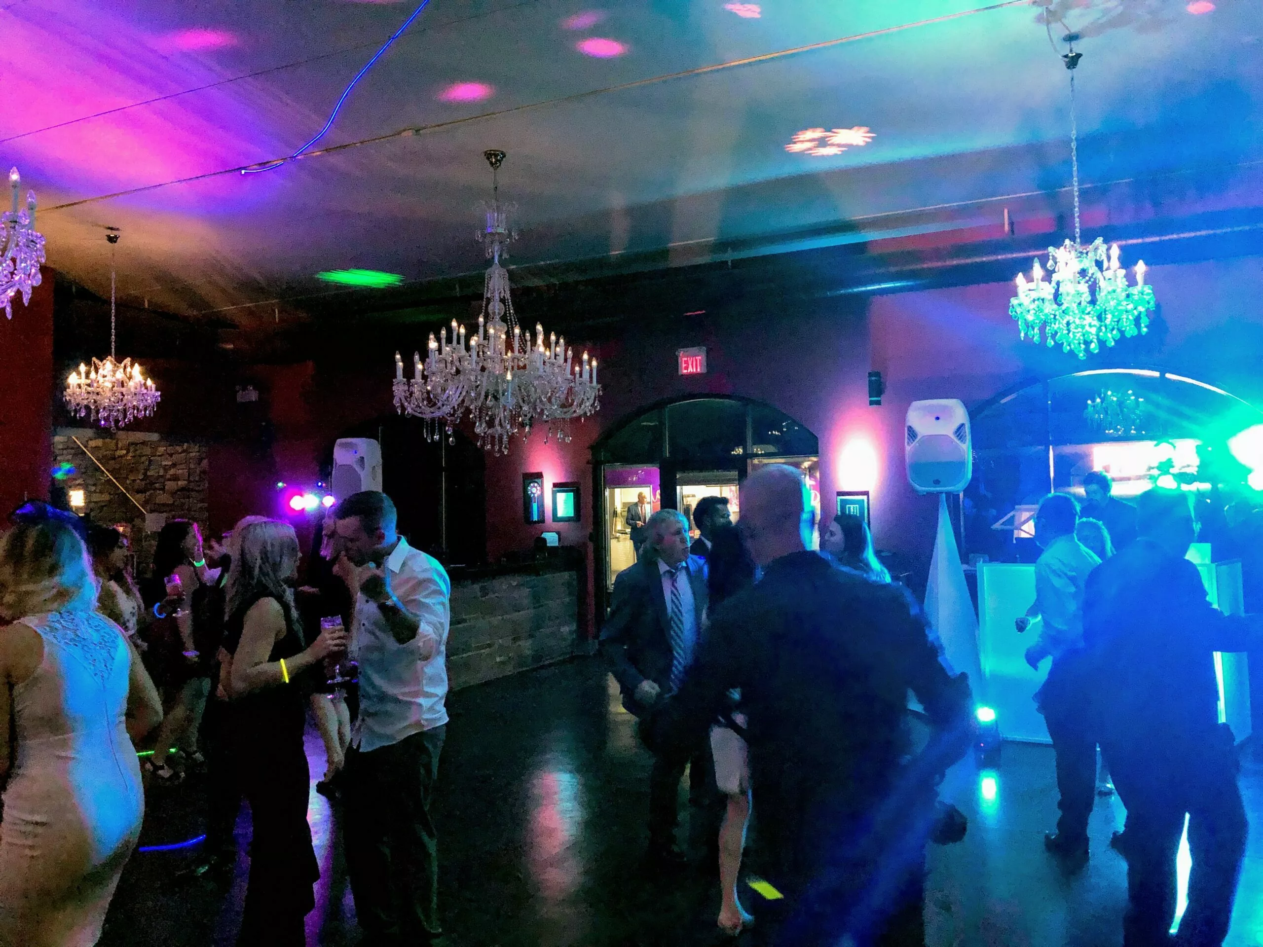Winery wedding with DJ at Megalomaniac Winery in Vineland, Niagara